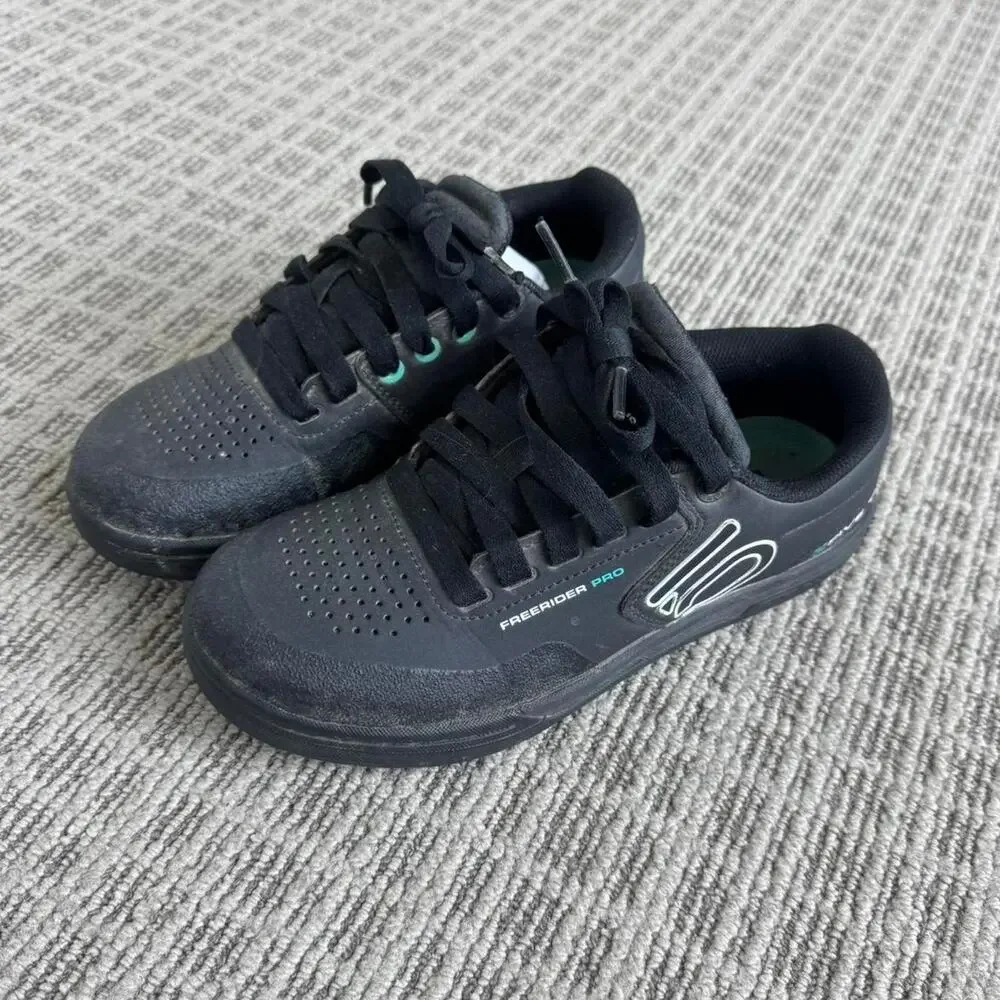 Freerider Pro Men's Black Athletic Shoes